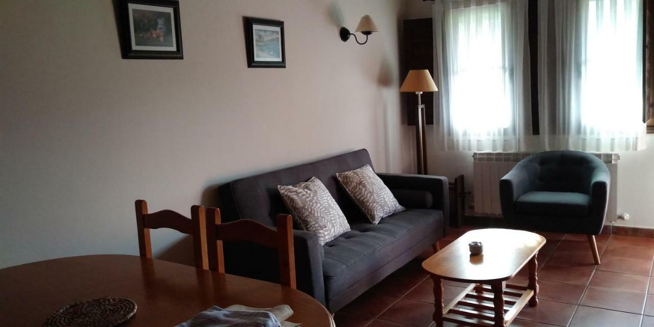 Apartamentos Rurales La Fuente De Bascones Villahormes 外观 照片
